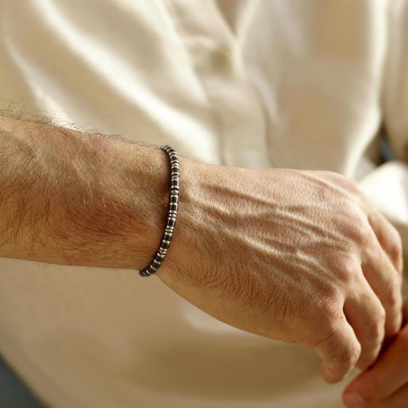 Dainty Black Agate & Gold Plated Hematite Stretch Bracelet